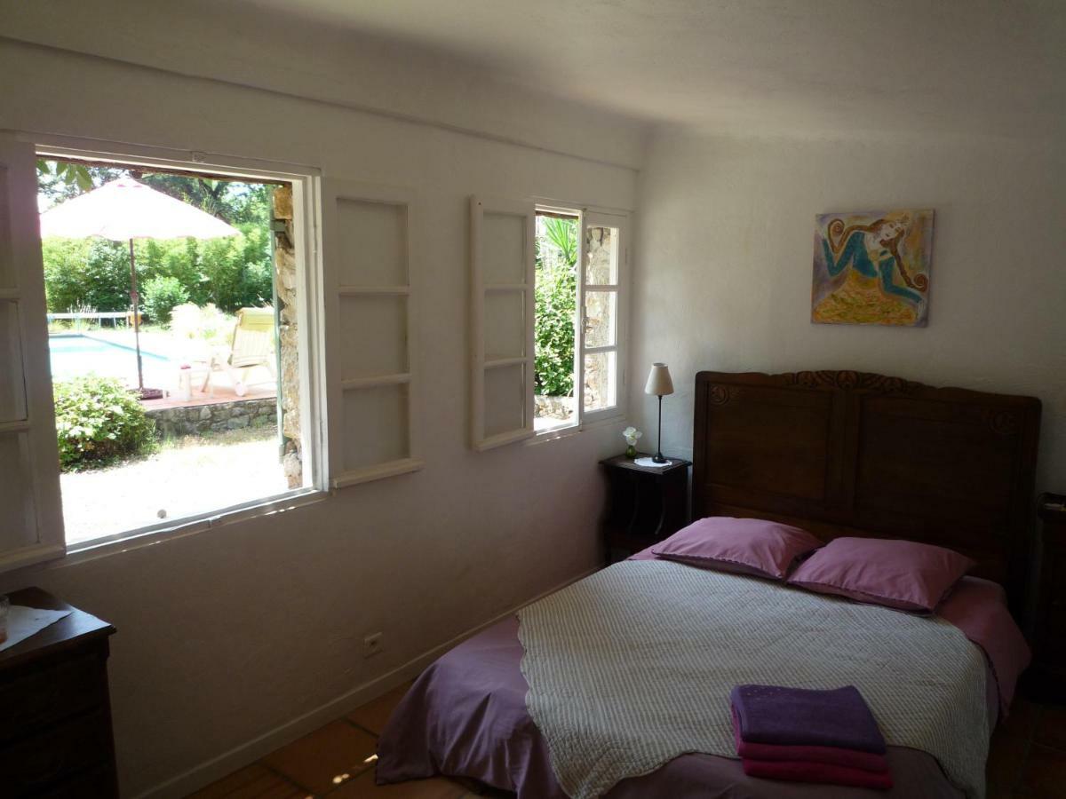 Bed and Breakfast La Rose Des Vents Монтору Экстерьер фото